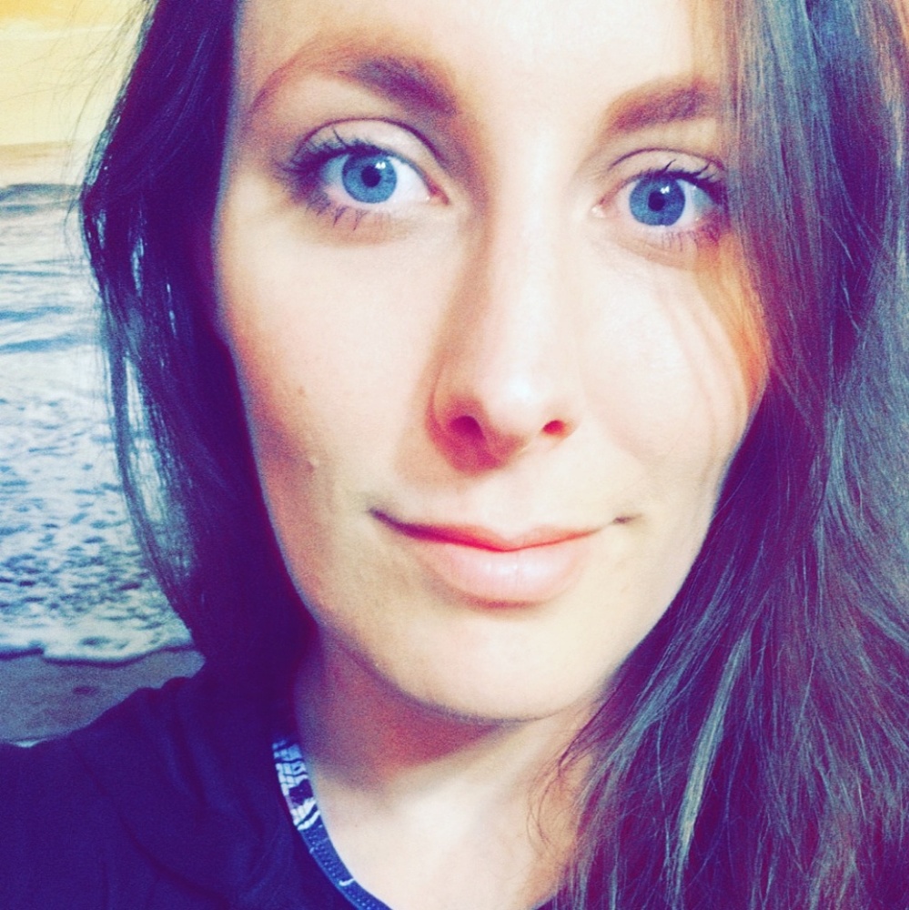 Meet your Posher, Marina